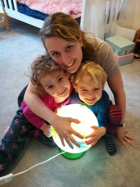 Helen mit Mona und Leo, Thailandreisende