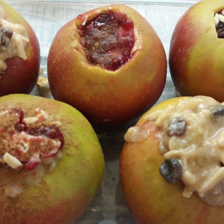 Bratäpfel mit Marmelade oder Marzipan