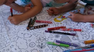 Papiertischdecke zum Ausmalen von Jeka