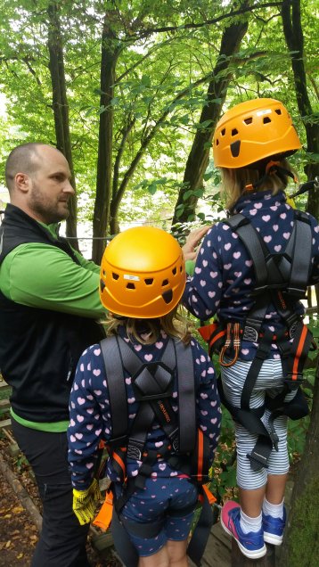 Einweisung Kinderparcour Kletterwald Spessart