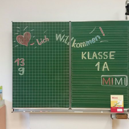 Zwillinge in der ersten Klasse