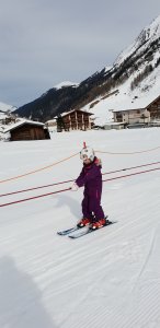 Skifahren für Kinder: Übungshang und Karusell Hintertux