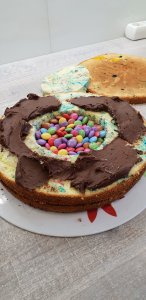 Einhorntorte-Pinatatorte