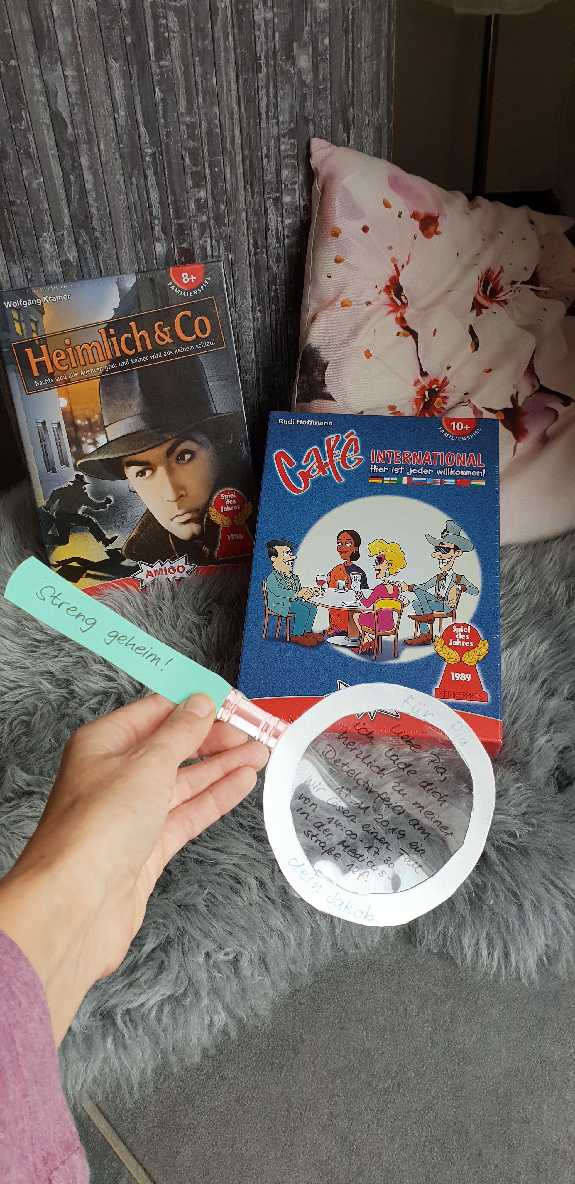 Heimlich und Co., Cafe International AMIGO Spiele