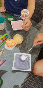 Marshmallow Cake Pops