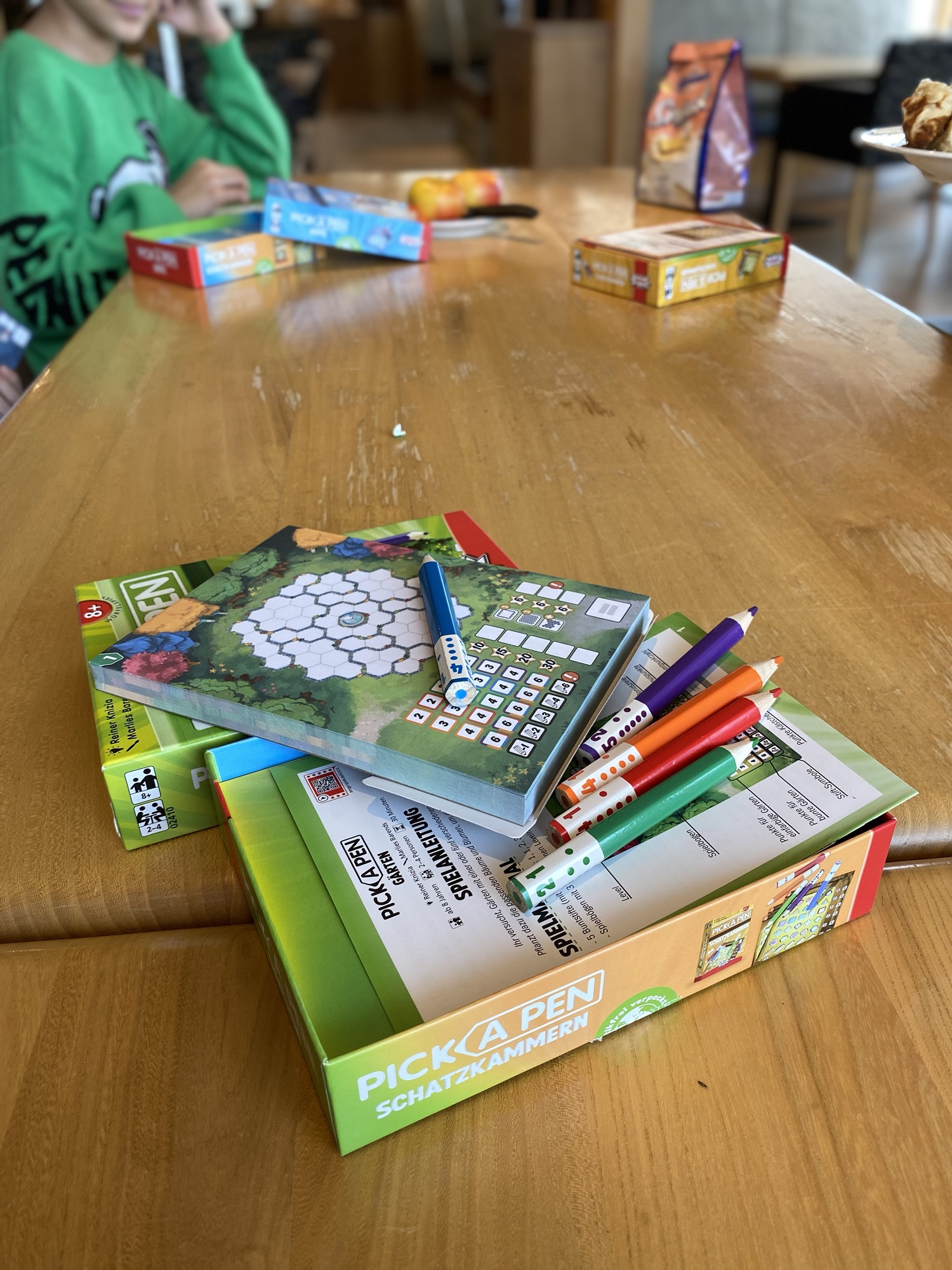 "PICK A PEN" AMIGO Spiele