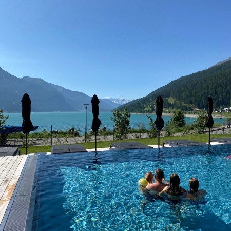 Das Gerstl Family Retreat Reschensee Pool