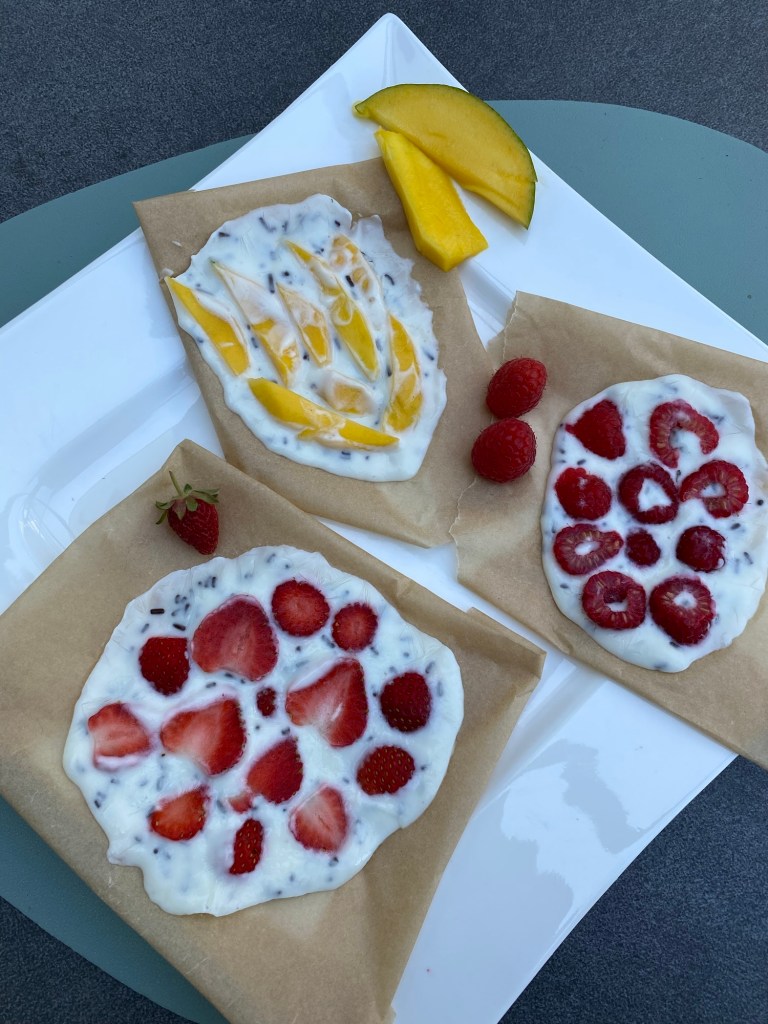 schnelles Joghurt-Obsteis ohne Eismaschine